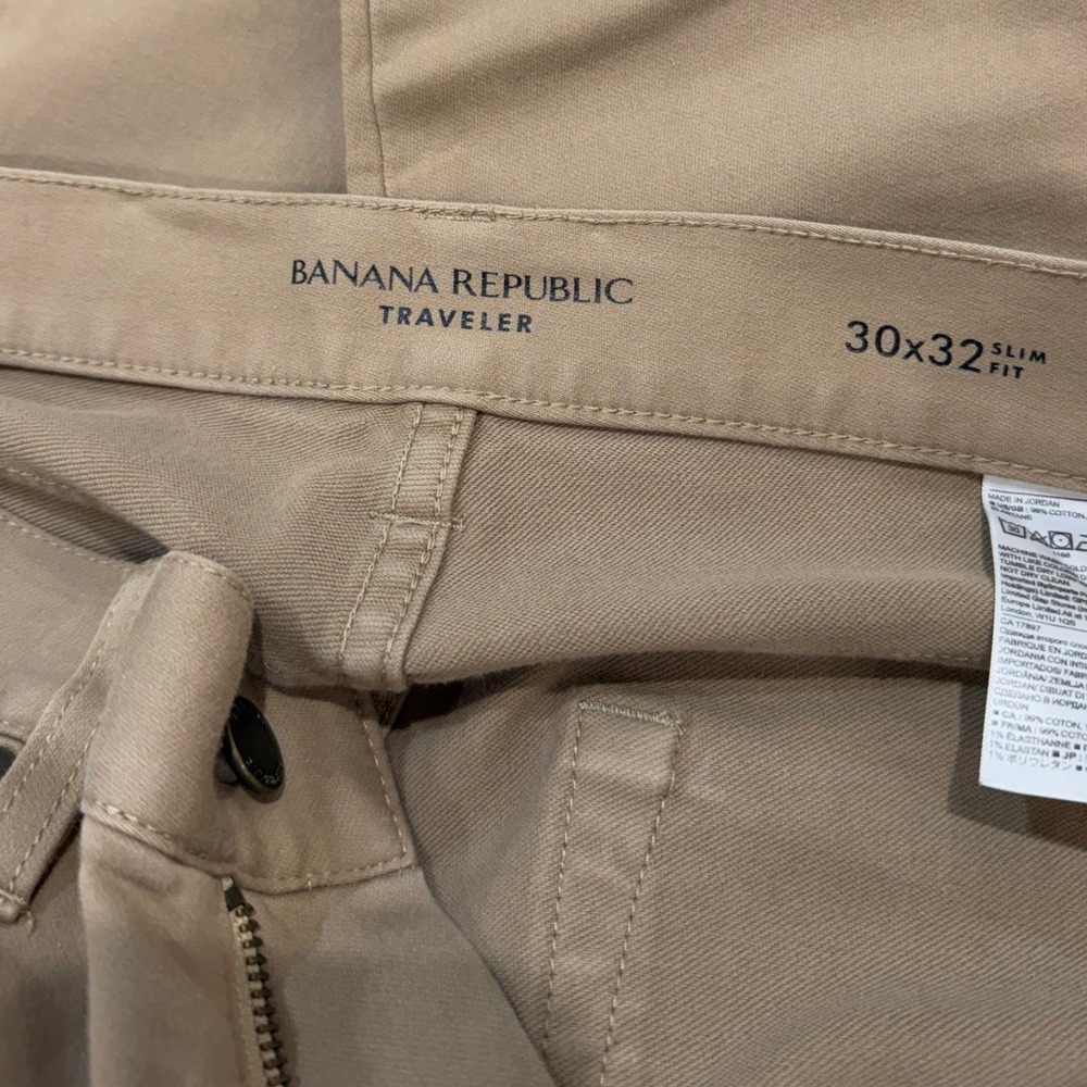 Banana Republic Slim Traveler Pants | Khaki | 30x32 Slim Fit - Picture 5 of 7